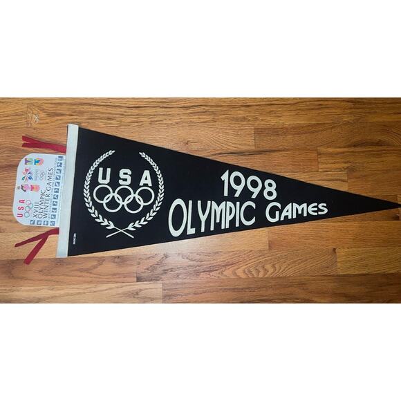 USA XVII 1998 Olympic Winter Games Pennant Nagano New With Tags - Picture 3 of 8